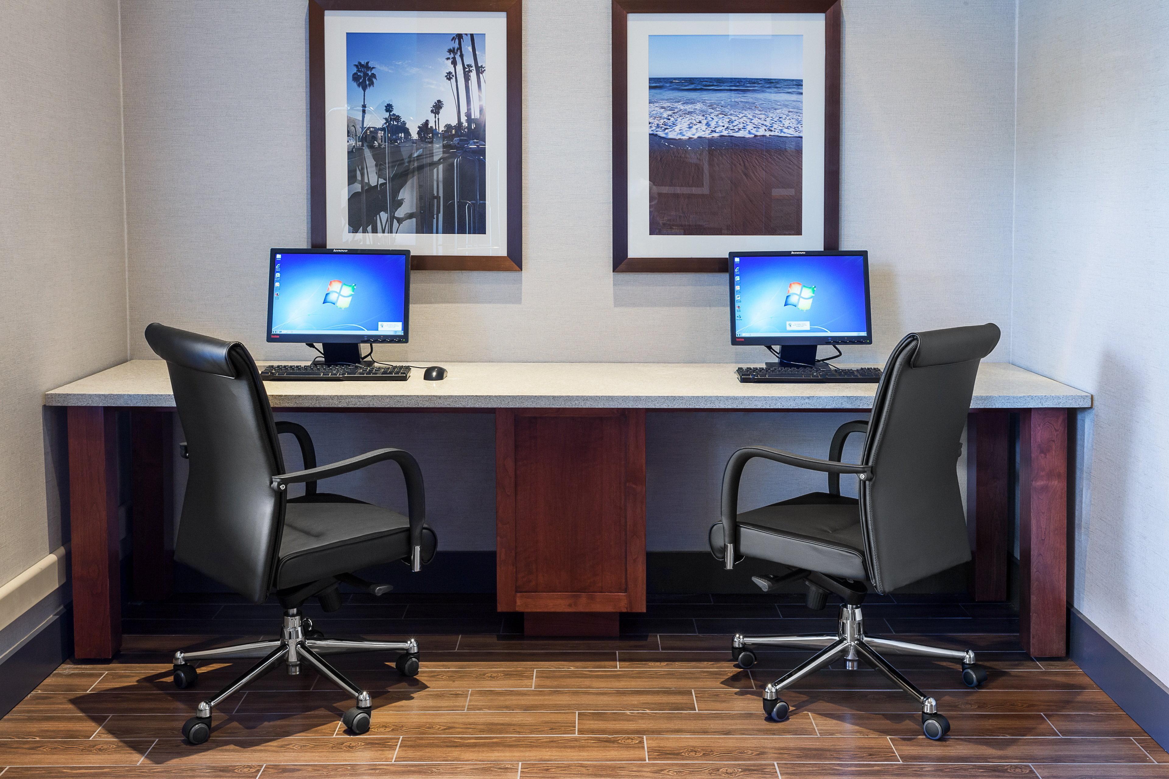 Holiday Inn Express & Suites Carpinteria By Ihg Exterior photo